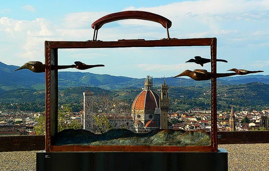 folon-suitcase-florence-rose-garden-3