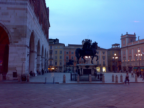 Piacenza Piazza Cavalli