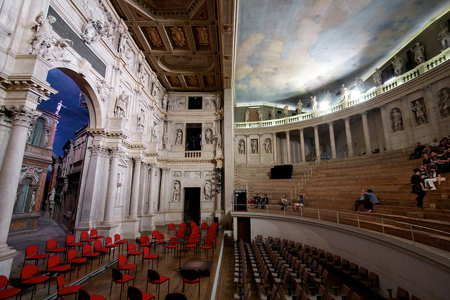 At Teatro Olimpico In Vizenza May 2007 (PAL方式DVD)