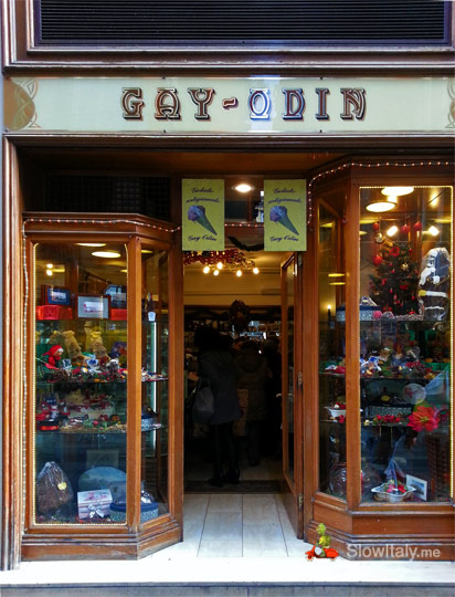 Gay-Odin, Naples