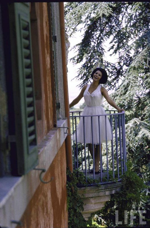 sophia-loren-villa-16b