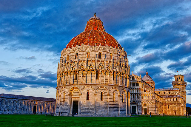 Baptistery, Pisa. Photo by llee_wu.